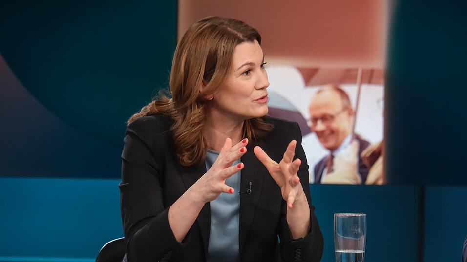 Landr&auml;tin Tanja Schweiger am Montagabend im Fernsehstudio in Berlin.