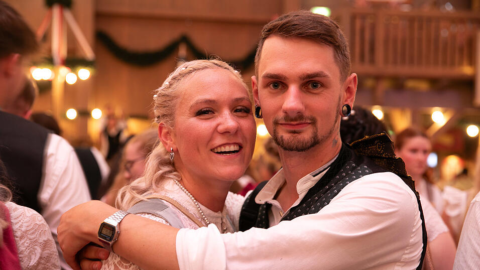 Die Partybilder vom Samstag, 9. August, aus dem Festzelt Krönner. Die Partybilder vom Samstag, 9. August, aus dem Festzelt Krönner.