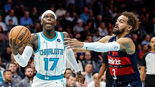 Für die Hornets von Dennis Schröder (l.) läuft es derzeit rund. Für die Hornets von Dennis Schröder (l.) läuft es derzeit rund.