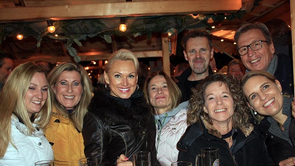 Bei einem schweren Unfall in der Gemeinde Frontenhausen sind zwei Menschen verletzt worden. Bei einem schweren Unfall in der Gemeinde Frontenhausen sind zwei Menschen verletzt worden.