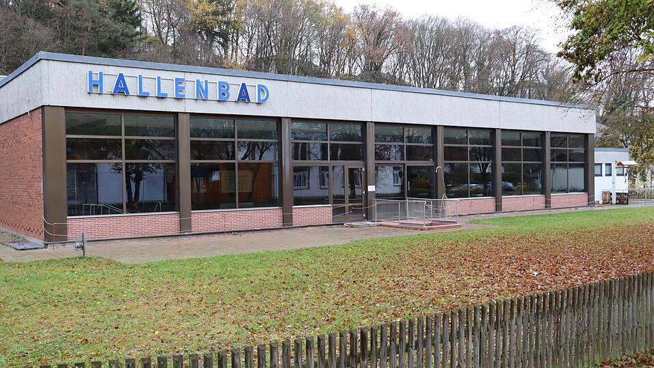 Der Notfall ereignete sich im Hallenbad von Wörth an der Donau. (Archivfoto) Der Notfall ereignete sich im Hallenbad von Wörth an der Donau. (Archivfoto)