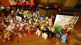 Die Polizei durchsucht im Zusammenhang mit dem gewaltsamen Tod des achtjährigen Fabians erneut Objekte in Reimershagen. Die Polizei durchsucht im Zusammenhang mit dem gewaltsamen Tod des achtjährigen Fabians erneut Objekte in Reimershagen.