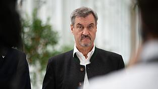 Markus Söder (CSU) verwies im Interview mit dem Münchner Merkur darauf, dass 40 Prozent des Etats in den öffentlichen Dienst gingen.