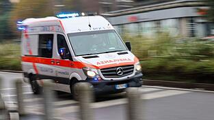 Die Leitstelle in München leitete den Notruf nach Italien weiter. (Symbolbild) Die Leitstelle in München leitete den Notruf nach Italien weiter. (Symbolbild)