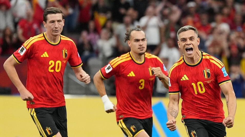 Trossard ebnete mit zwei Toren Belgiens Weg.