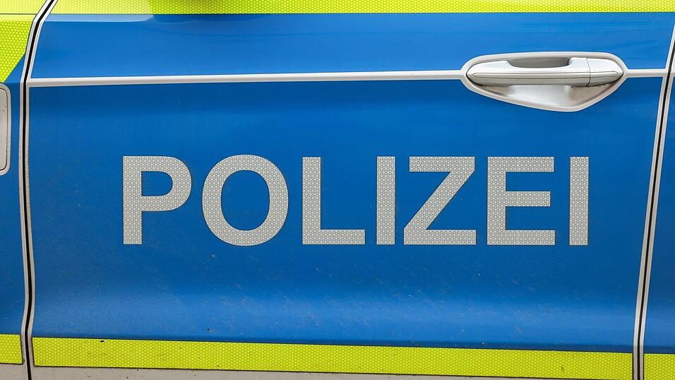 Nach einer nächtlichen Ruhestörung in einer Unterkunft in Unterschleißheim eskalierte ein Streit unter den Bewohnern. (Symbolbild) Nach einer nächtlichen Ruhestörung in einer Unterkunft in Unterschleißheim eskalierte ein Streit unter den Bewohnern. (Symbolbild)