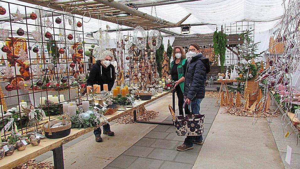 Die besondere Alternative zu den gro&szlig;en Weihnachtsm&auml;rkten: ein Besuch in der Weihnachtswelt der Klosterg&auml;rtnerei Reichenbach.