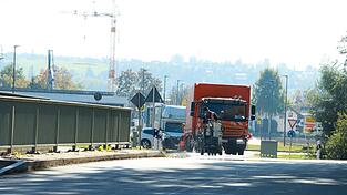 Am Montag wurden Markierungsarbeiten durchgef&uuml;hrt. Ansonsten ist die Bauma&szlig;nahme abgeschlossen.