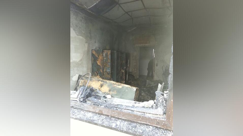 Am Mittwoch ist in der Asylbewerberunterkunft an der Porschestra&szlig;e ein Brand ausgebrochen. Die Polizei geht mittlerweile davon aus, dass die Brandursache wohl technischer Natur war.