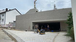 Voraussichtlich bis Jahresende soll das neue Parkhaus er&ouml;ffnet werden.