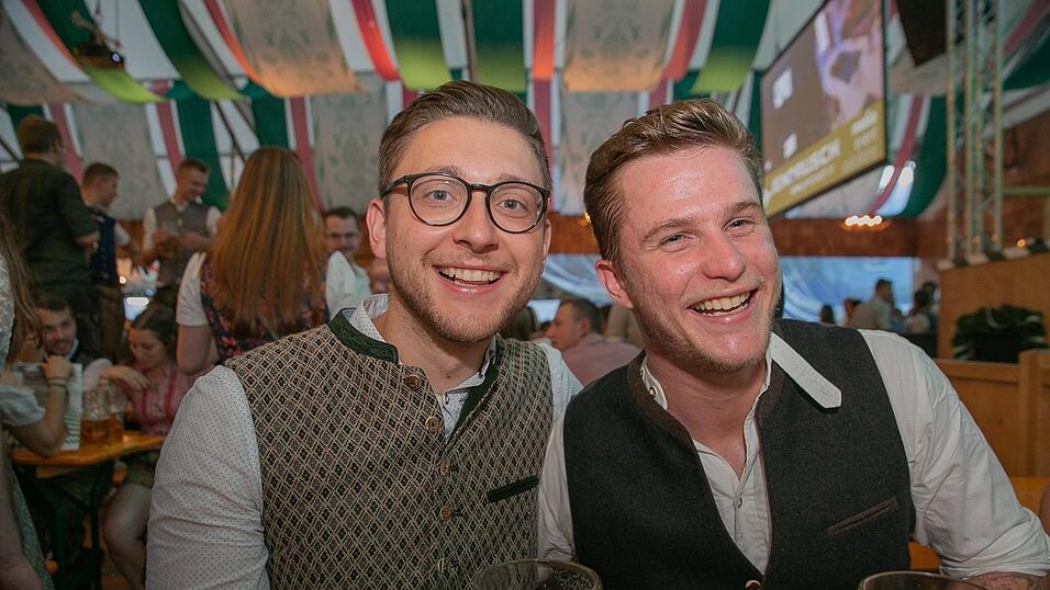 Die Partybilder vom Sonntag, 14. August 2022, aus dem Festzelt Weckmann.