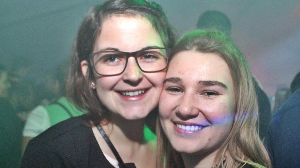 Die besten Bilder vom Wein- und Wei&szlig;bierfest des Burschenvereins Arth und der M&auml;dchengruppe.