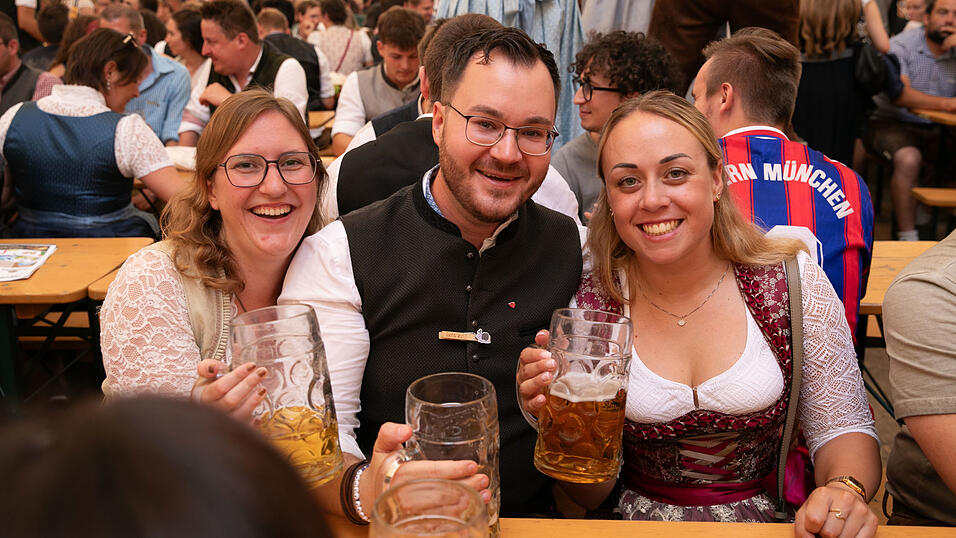 Die Partybilder vom Samstag, 16. August, aus dem Festzelt Nothaft. Die Partybilder vom Samstag, 16. August, aus dem Festzelt Nothaft.