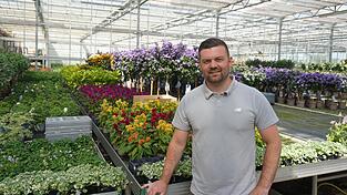 Thomas R&ouml;ckl ist einer der beiden Gesch&auml;ftsf&uuml;hrer von Alpha Blumen.