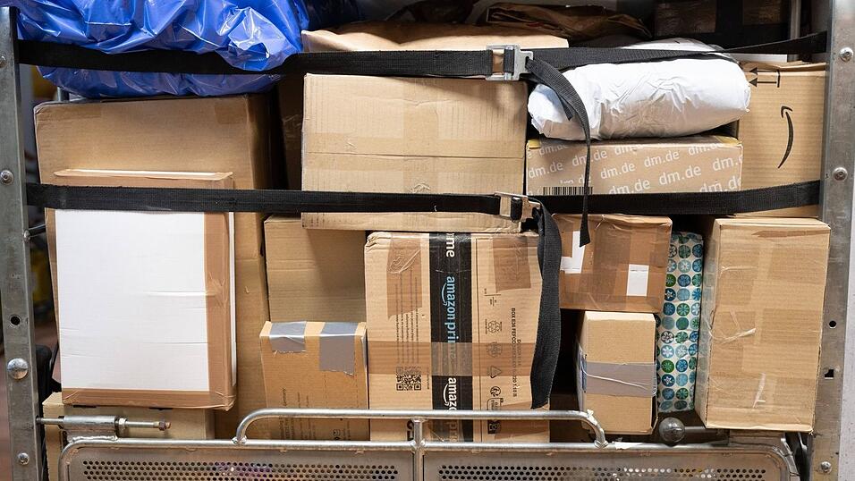 2025 wickelten die europäischen Zollämter rund sechs Milliarden Pakete von Onlinehändlern ab. (Symbolbild) 2025 wickelten die europäischen Zollämter rund sechs Milliarden Pakete von Onlinehändlern ab. (Symbolbild)