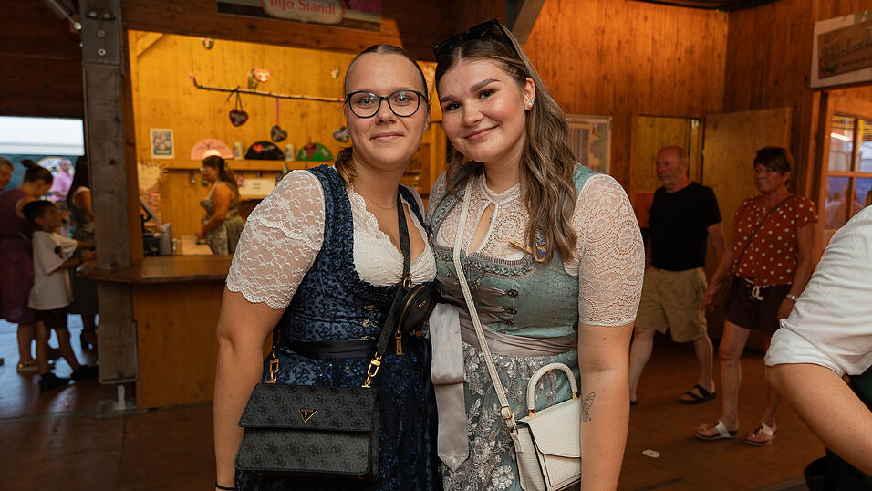 Die Partybilder vom Donnerstag, 17. August 2023, aus dem Festzelt Weckmann.