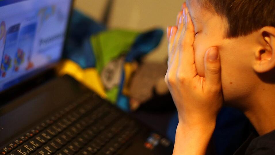 Schon Grundsch&uuml;ler sind Ziel von Cyberattacken sein. (Archivbild)