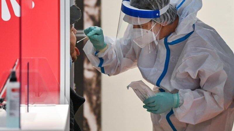 Neuer Flughafen, altes Prinzip: Corona-Test am BER.