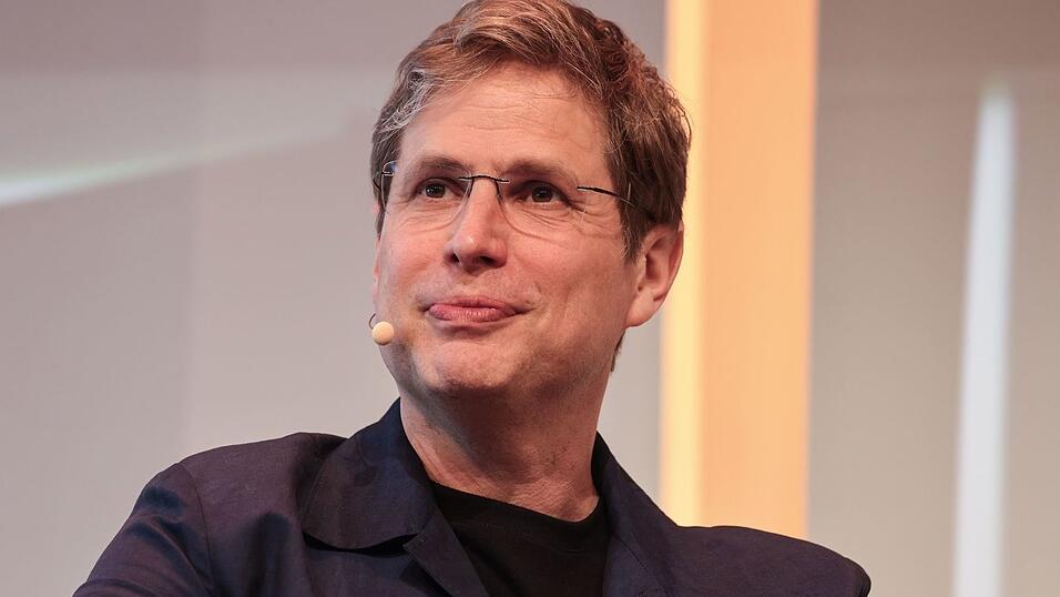 Daniel Kehlmann war einer von zwei Deutschen, die für den renommierten International Booker Prize nominiert waren. Daniel Kehlmann war einer von zwei Deutschen, die für den renommierten International Booker Prize nominiert waren.