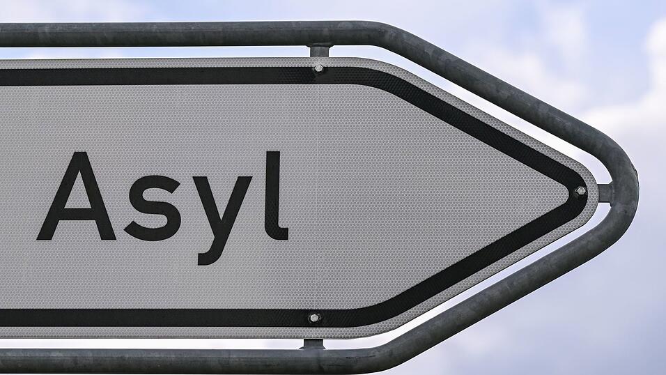 F&uuml;r die meisten Syrer entf&auml;llt nach Ansicht der CSU nach dem Ende des B&uuml;rgerkriegs der Schutzgrund. (Symbolbild)