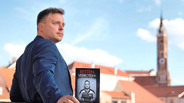 Andreas Drobeck hilft bis heute Notfallsanit&auml;tern, die sich in einer Situation befinden, die auch er erlebt hat. F&uuml;r die &bdquo;Leichen des Systems&ldquo; habe er auch das Buch geschrieben, sagt er.