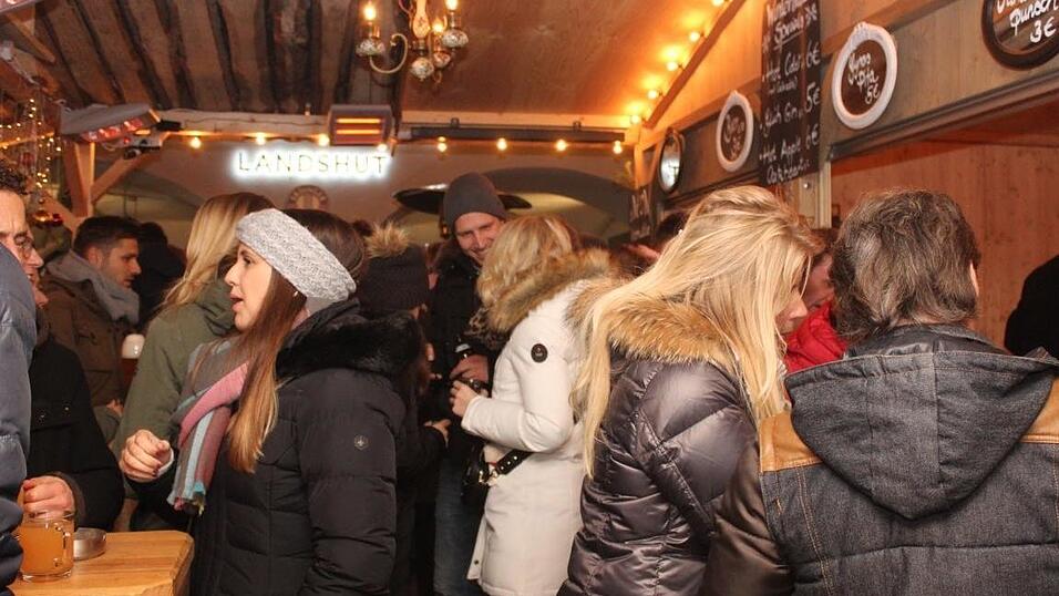 In Landshut lockten am Wochenende der Kunsthandwerkermarkt und die H&uuml;ttengaudi zahlreiche Besucher an.