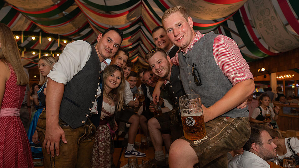 Die Partybilder vom Samstag, 19. August 2023, aus dem Festzelt Weckmann.