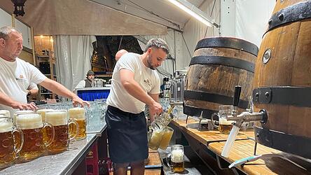 Bis das Bier durch den Zapfhahn in die Krüge läuft, muss es einen - wenn auch nicht allzu langen - Weg zurücklegen. 