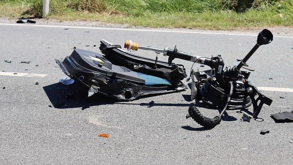 Bei Niederkandlbach im Landkreis Deggendorf ist es zu einem schweren Unfall gekommen. Bei Niederkandlbach im Landkreis Deggendorf ist es zu einem schweren Unfall gekommen.