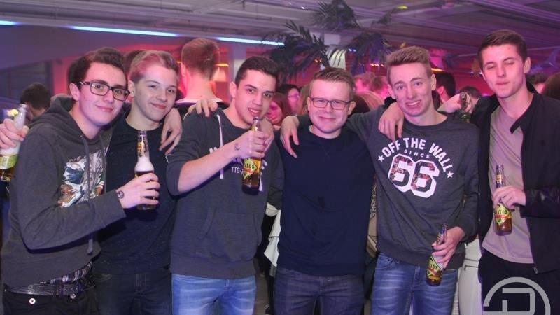 Gleich bei der Eröffnung platzte die neue Diskothek Peggy P. aus allen Nähten. Gleich bei der Eröffnung platzte die neue Diskothek Peggy P. aus allen Nähten.