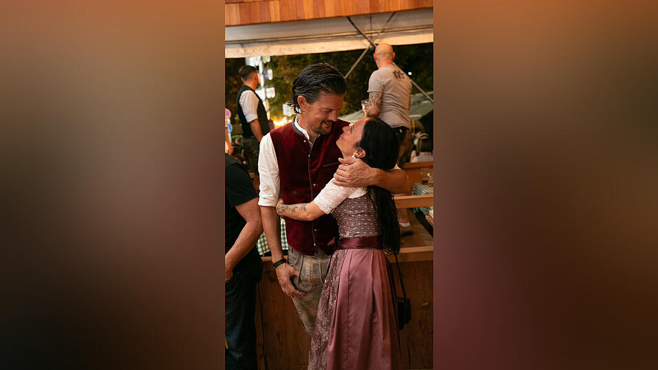 Die Partybilder vom Donnerstag, 14. August, aus dem Festzelt Weckmann. Die Partybilder vom Donnerstag, 14. August, aus dem Festzelt Weckmann.