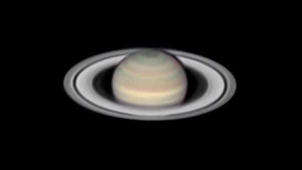 Bereits Anfang des 17. Jahrhunderts wurden die charakteristischen Ringe des Saturn mit einem Teleskop entdeckt.