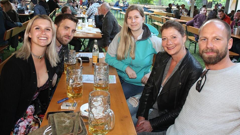 Die Landshuter genießen die neuen Freiheiten und das gute Wetter. Die Landshuter genießen die neuen Freiheiten und das gute Wetter.