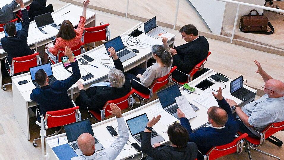 Die Koalition von SPD und BSW in Brandenburg ist in einer Krise - in der BSW-Fraktion rumort es. (Archivbild)