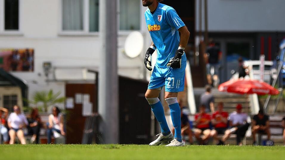 Der SSV Jahn Regensburg hat am Samstagnachmittag 4:0 gegen die SpVgg Bayreuth gewonnen.