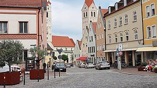 Die Belebung der Innenstadt war kürzlich Thema bei einem Treffen der Bürgermeister und Geschäftsleute. Die Belebung der Innenstadt war kürzlich Thema bei einem Treffen der Bürgermeister und Geschäftsleute.