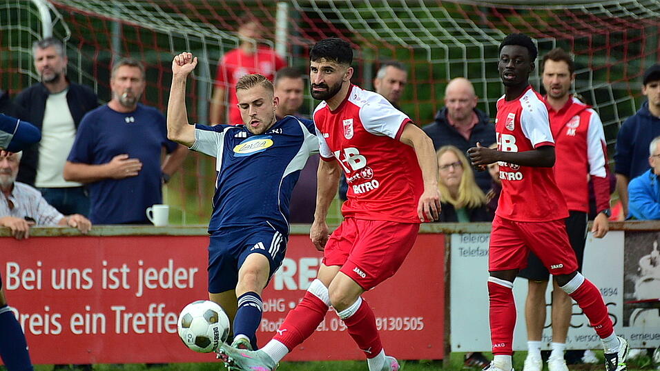 Die Rodinger Abwehr um Chef Alban Salla (in Rot) im Heimspiel gegen den ASV Burglengenfeld besser stehen als zuletzt.