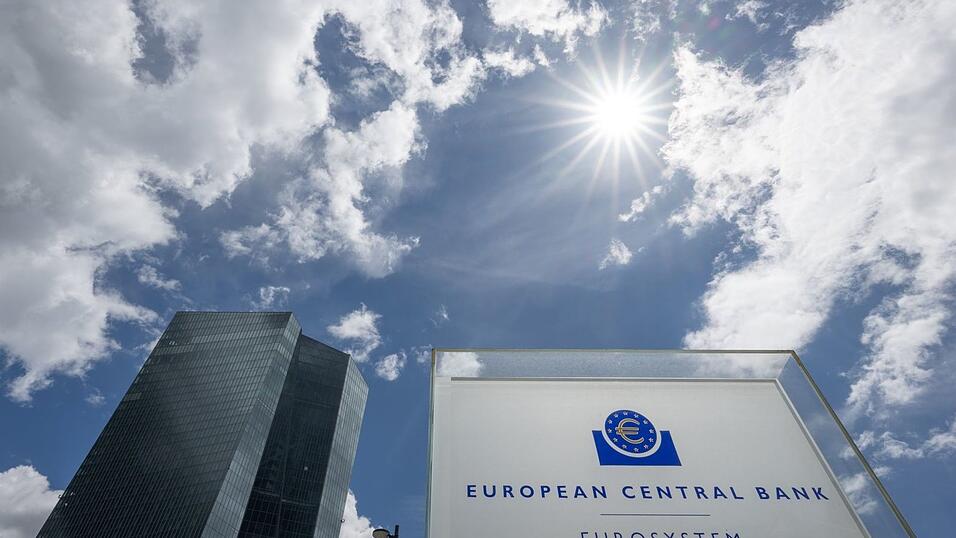 Die Europäische Zentralbank (EZB) wacht über die Leitzinsen im Euroraum. (Archivbild) Die Europäische Zentralbank (EZB) wacht über die Leitzinsen im Euroraum. (Archivbild)