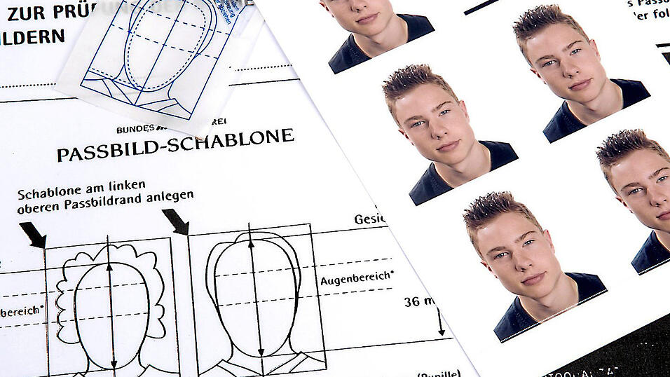 Ausgedruckte Passfotos werden von den zuständigen Behörden bald nicht mehr akzeptiert - Bilder müssen ab Mai digital sein.