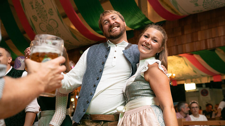 Die Partybilder vom Mittwoch, 13. August, aus dem Festzelt Weckmann. Die Partybilder vom Mittwoch, 13. August, aus dem Festzelt Weckmann.