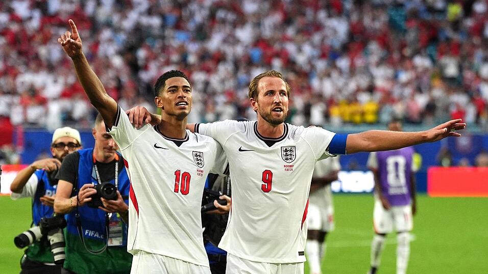 Zwölf Tore für England: Erfolgsduo Bellingham und Kane. Zwölf Tore für England: Erfolgsduo Bellingham und Kane.