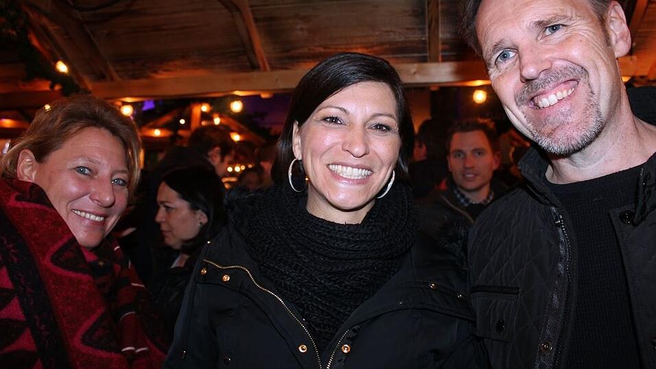 Bei einem schweren Unfall in der Gemeinde Frontenhausen sind zwei Menschen verletzt worden. Bei einem schweren Unfall in der Gemeinde Frontenhausen sind zwei Menschen verletzt worden.