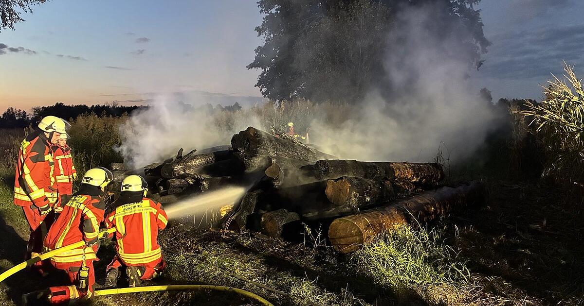 Woodpile burns near Mötzing: Police suspect arson