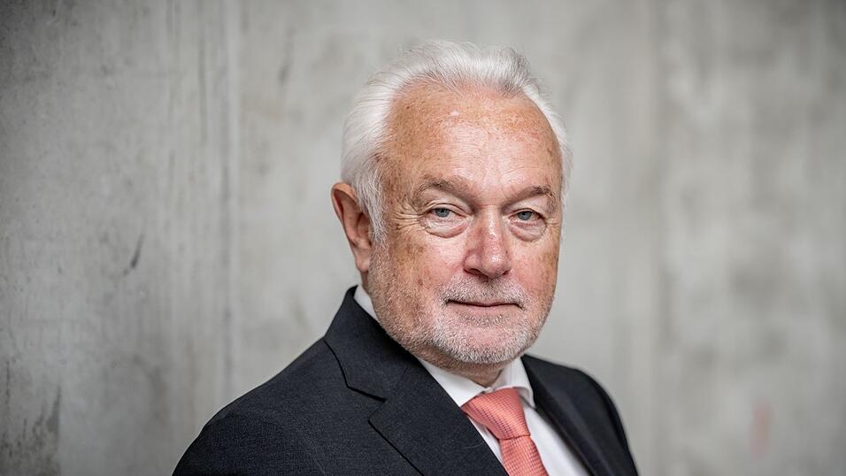 Er ist seit 56 Jahren Mitglied der FDP, jetzt will er Vorsitzender werden: Wolfgang Kubicki. Er ist seit 56 Jahren Mitglied der FDP, jetzt will er Vorsitzender werden: Wolfgang Kubicki.