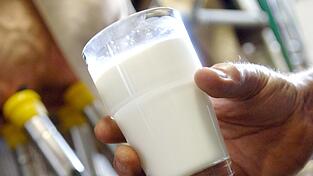 Die Gewerkschaft fordert von Molkereien ein deutliches Lohnplus. Die Firmen rufen 'Corona'. Sie d&uuml;rften allerdings &uuml;ber ein finanzielles Polster verf&uuml;gen.