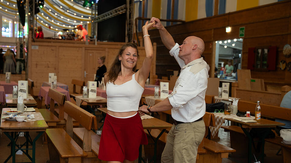 Die Partybilder vom Donnerstag, 13. August, aus dem Festzelt Reisinger. Die Partybilder vom Donnerstag, 13. August, aus dem Festzelt Reisinger.