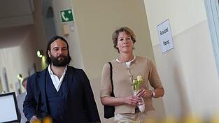 Prozess am Geburtstag: Christina Block auf dem Weg in den Gerichtssaal.