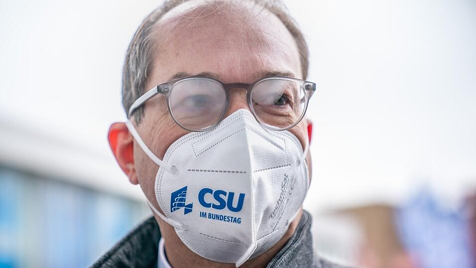 Ex-Verkehrsminister Alexander Dobrindt muss sich am Donnerstag fragen lassen, ob die Stra&szlig;ensteuer nicht per se zum Scheitern verurteilt war.