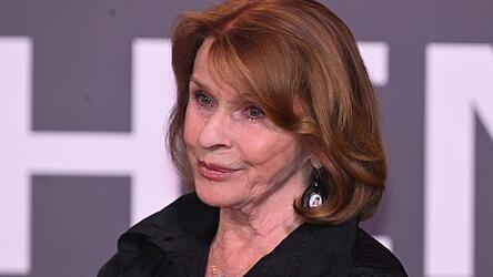 Nach einer schweren Operation ist Senta Berger auf dem Wege der Besserung. (Archivbild)