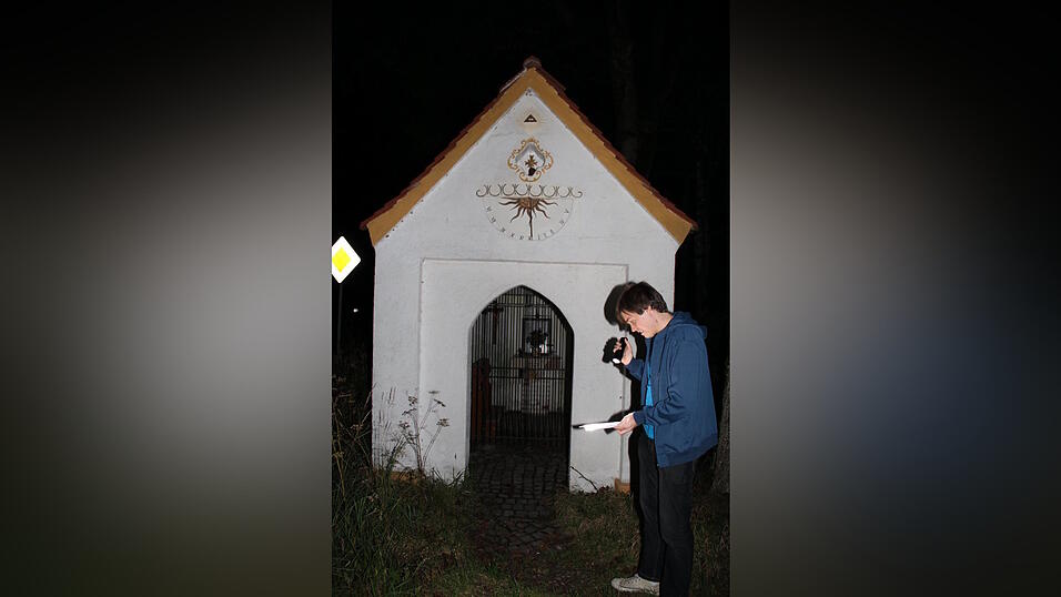 Patrick war mit Taschenlampe und Wegbeschreibung bewaffnet.